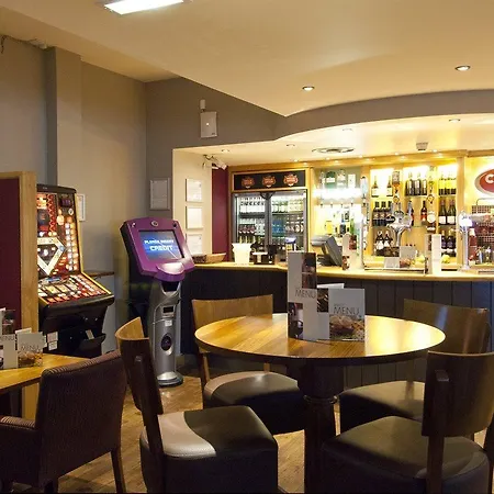 Premier Centre 3*