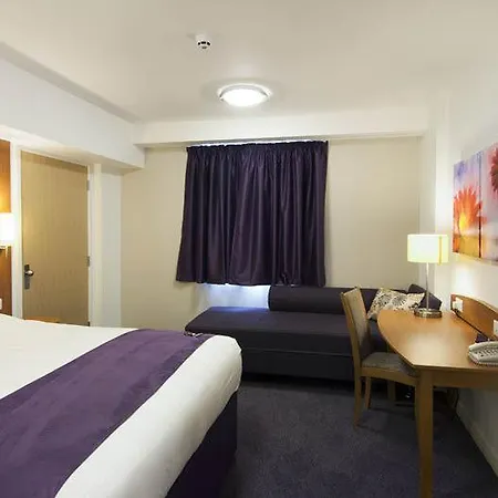Premier Centre 3*
